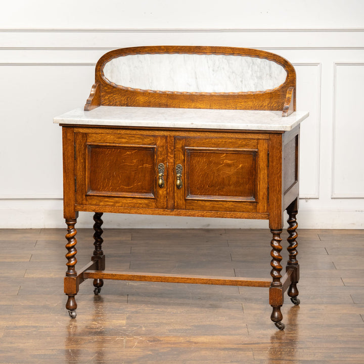 美しい大理石天板が高級感を醸し出す オーク ウォッシュスタンド