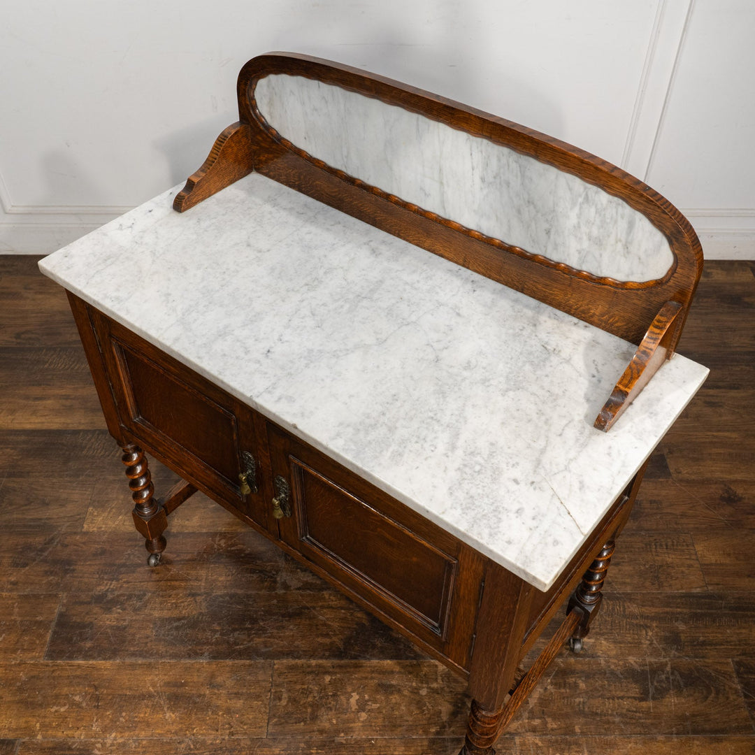 美しい大理石天板が高級感を醸し出す オーク ウォッシュスタンド