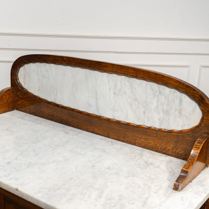 美しい大理石天板が高級感を醸し出す オーク ウォッシュスタンド