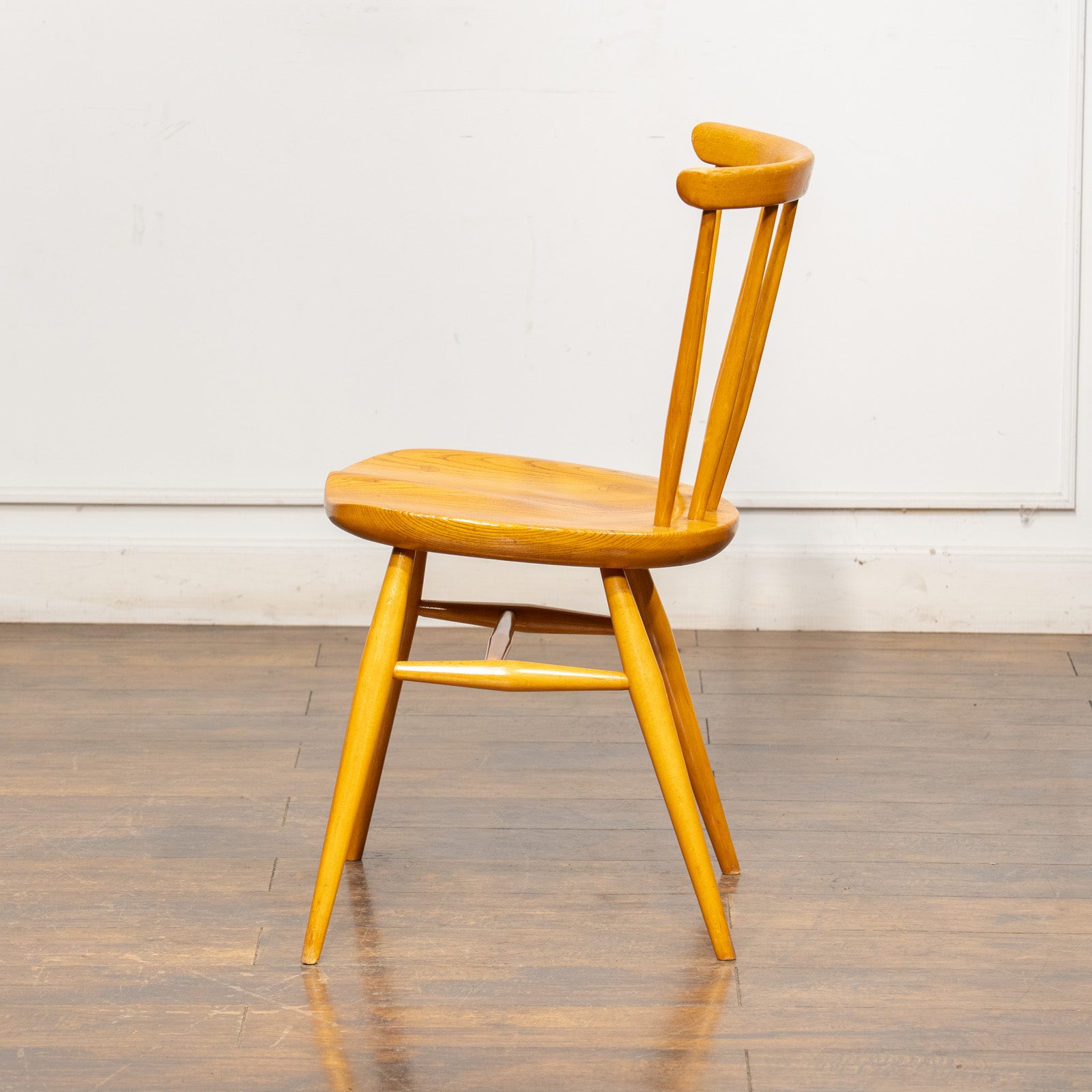 アーコールチェア① 英国【ERCOL アーコール】オールドタイプのファンバックチェア レア