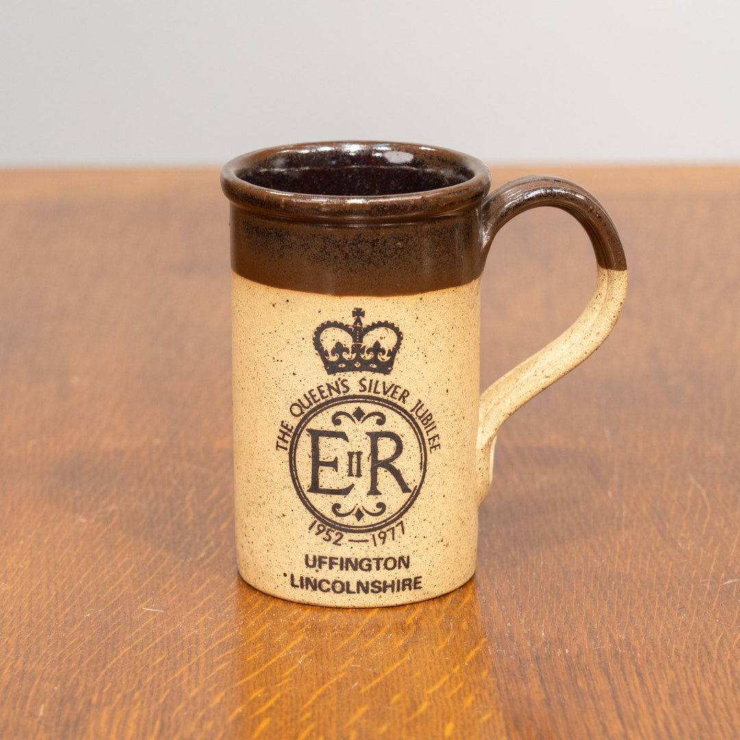 【MADRIGAL マドリガル】エリザベス2世 即位25周年 記念マグカップ /25G-1