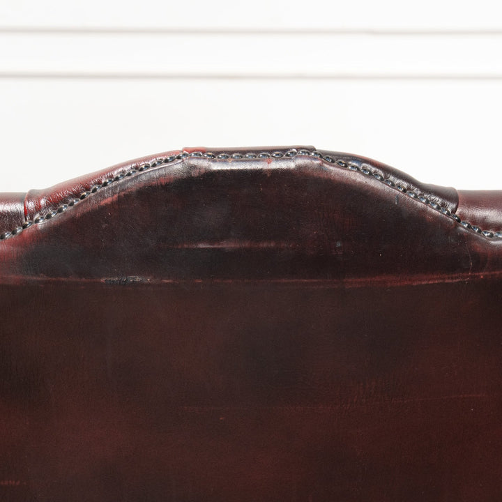 英国伝統スタイル マルーンレッド チェスターフィールド ウィングバックソファ /25G