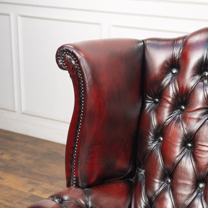 英国伝統スタイル マルーンレッド チェスターフィールド ウィングバックソファ /25G