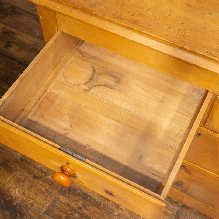 立ち上がりの花柄のタイルが可愛らしい パイン 3段 チェスト /25G