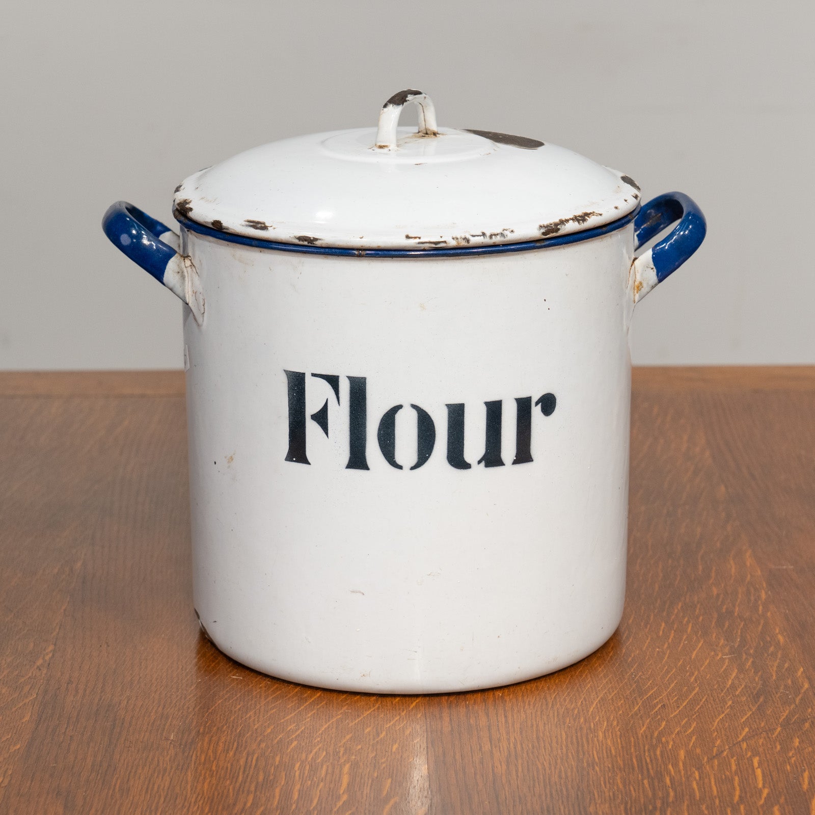 カントリー雑貨】FLOUR ホーロー缶