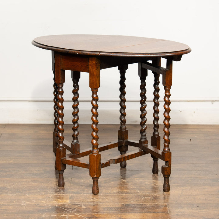 オーク材の虎斑模様や優美なツイストレッグが魅力 ゲートレッグ 折りたたみテーブル /25G-A