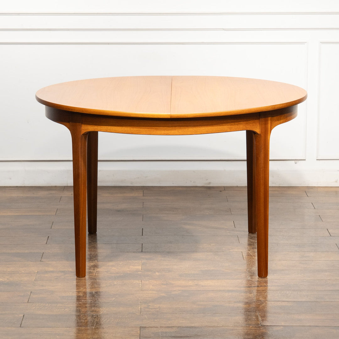 英国【Nathan ネイサン】温かみを感じる北欧デザイン ラウンド エクステンションダイニングテーブル /25G-A