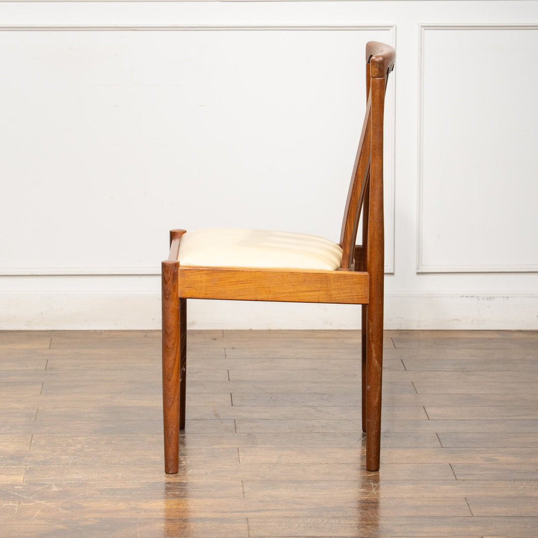 英国【Meredew メレデュー】洗練されたデザイン スラットバック ダイニングチェア /25G-1