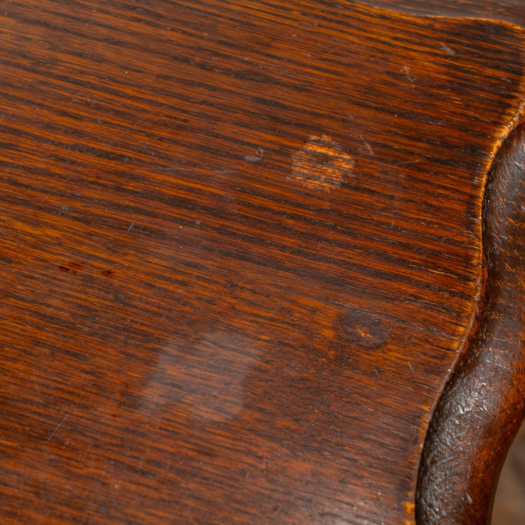 パイクラストのデザインとツイスト脚が魅力的 オーク オケージョナルテーブル /25G-C