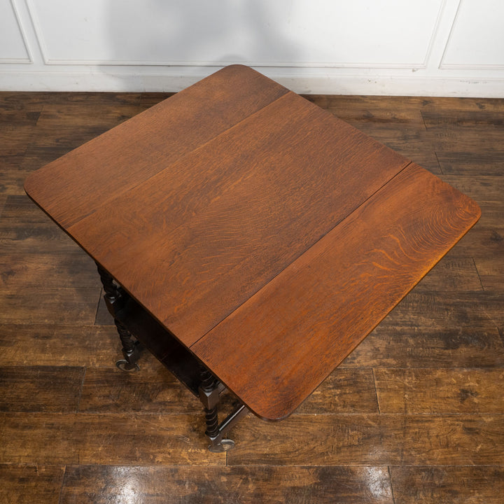 クラシカルなフォルムにツイスト装飾が美しい オーク ドロップリーフ ティートローリー /25G