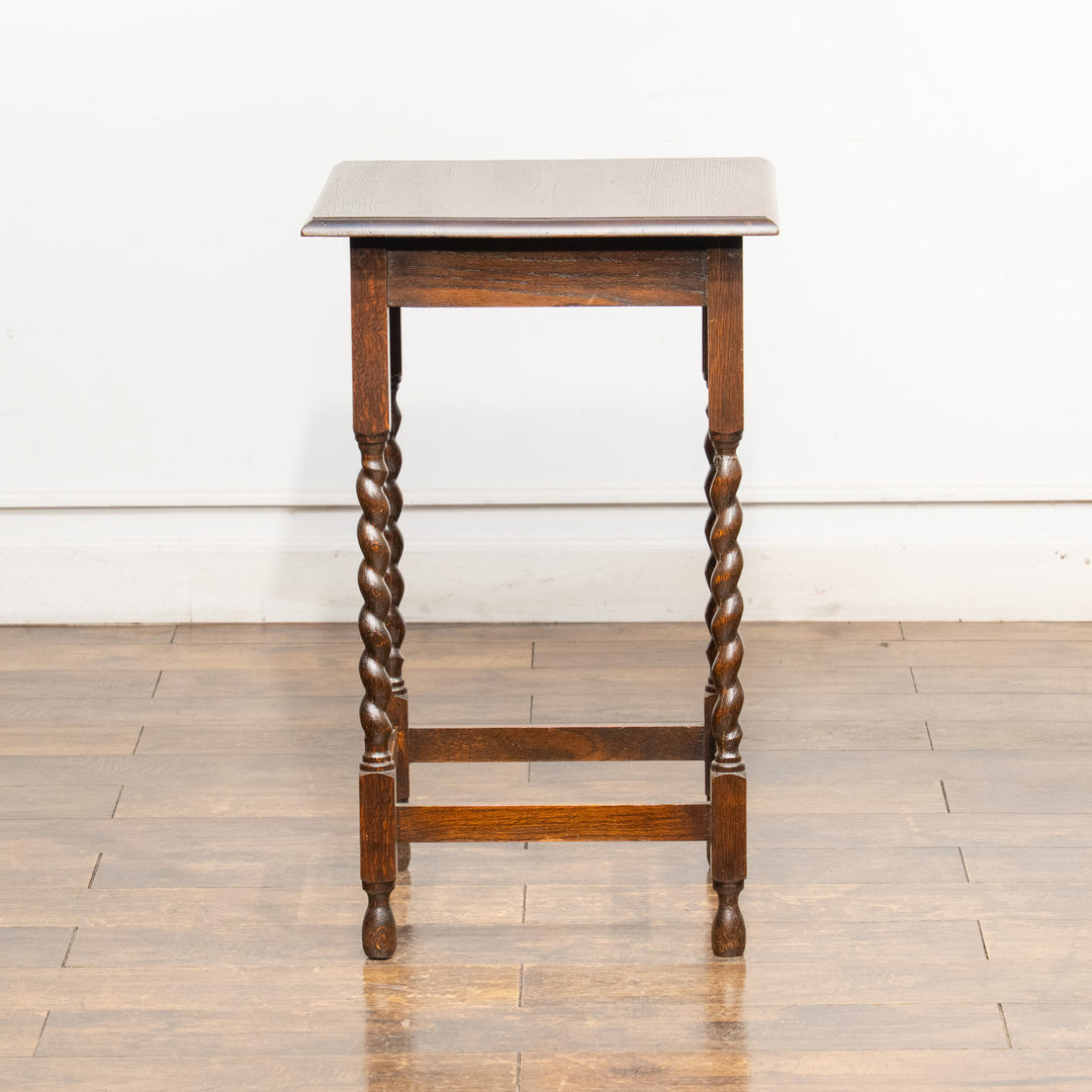 艶やかで上品なバーリーシュガーツイストレッグが印象的 オーク スクエア オケージョナルテーブル /25G