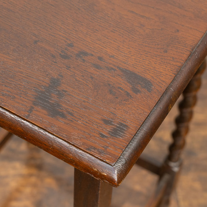 艶やかで上品なバーリーシュガーツイストレッグが印象的 オーク スクエア オケージョナルテーブル /25G