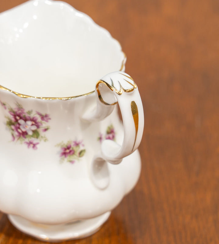 【ROYAL ALBERT ロイヤルアルバート Sweet Violets スイートヴァイオレット】ミルクピッチャー /25G