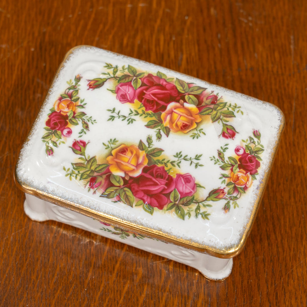 【ROYAL ALBERT ロイヤルアルバート Old Country Roses オールドカントリーローズ】トリンケットボックス /25G