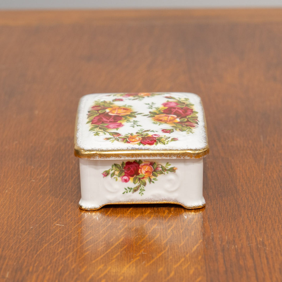 【ROYAL ALBERT ロイヤルアルバート Old Country Roses オールドカントリーローズ】トリンケットボックス /25G