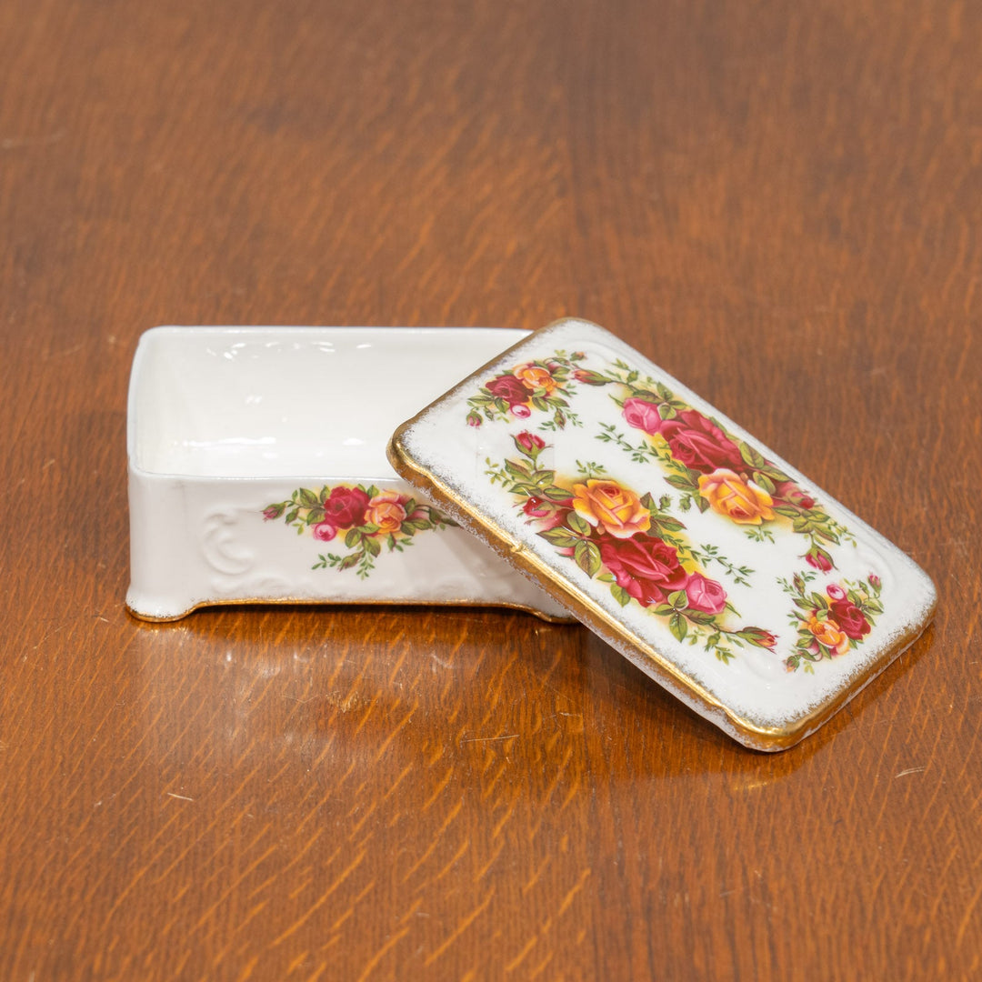 【ROYAL ALBERT ロイヤルアルバート Old Country Roses オールドカントリーローズ】トリンケットボックス /25G