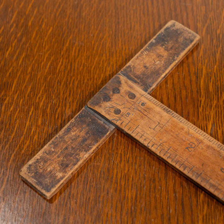 使い込まれた木の質感が格好いい T型 ウッドスケール /25G