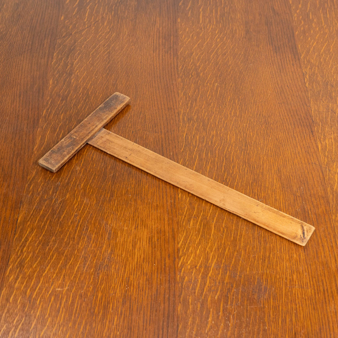 使い込まれた木の質感が格好いい T型 ウッドスケール /25G