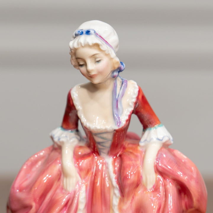 【ROYAL DOULTON ロイヤルドルトン Goody Two Shoes グッディトゥーシューズ】レディー フィギュリン /25G
