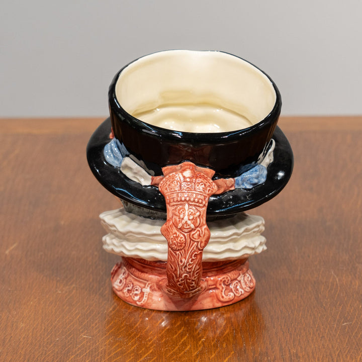 【ROYAL DOULTON ロイヤルドルトン Beefeater ビーフィーター】インパクト抜群 トビージャグ /25G