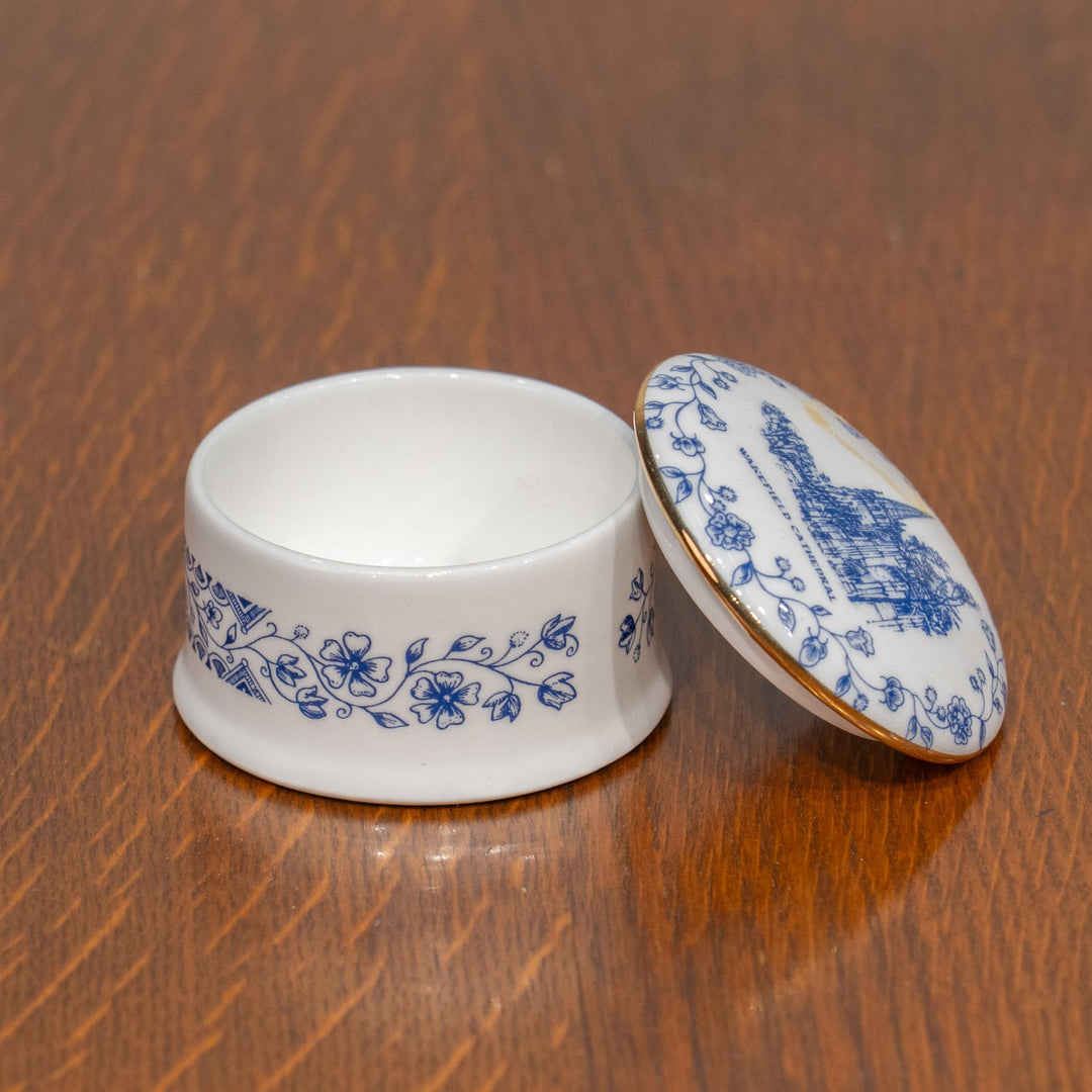 2000年という節目を祝うために作られた記念品 レアモデル トリンケットボックス /25G