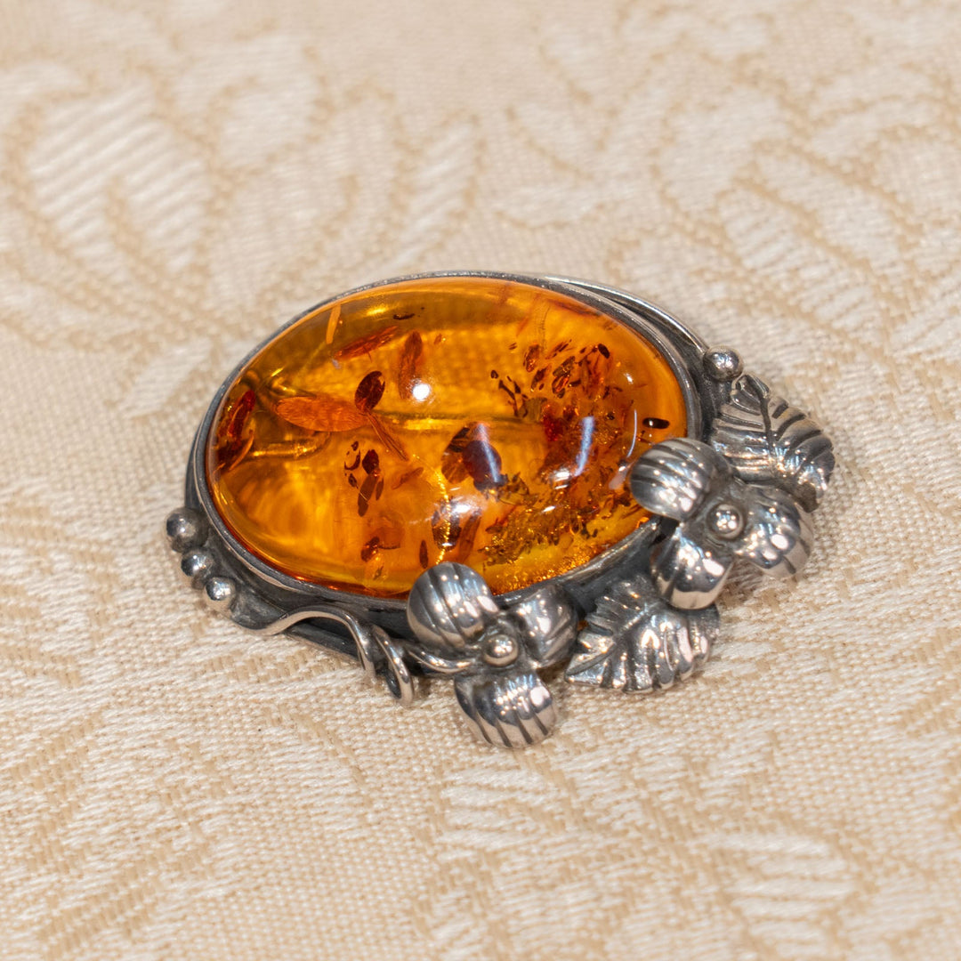 こっくりとした琥珀の深い輝き アンバー アンティークブローチ /25G
