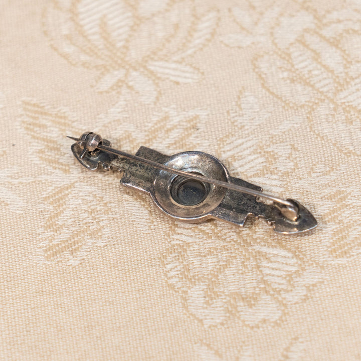 アールデコを思わせるモダンなデザイン アンティークバーブローチ /25G