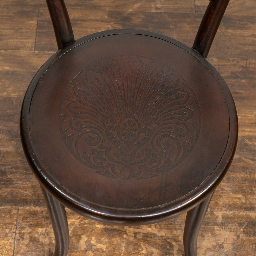 【FISCHEL フィッシェル】背もたれの曲線や座面の彫りも美しい ダブルループバック ベントウッドチェア /25F-3