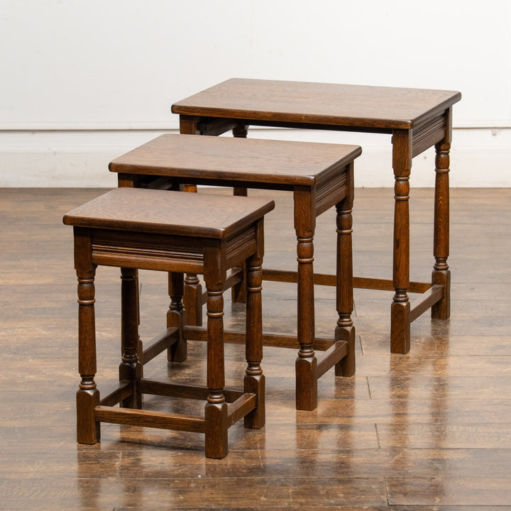 モダンでトラディショナルなデザイン 3段 ネストテーブル /25F