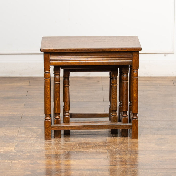 モダンでトラディショナルなデザイン 3段 ネストテーブル /25F