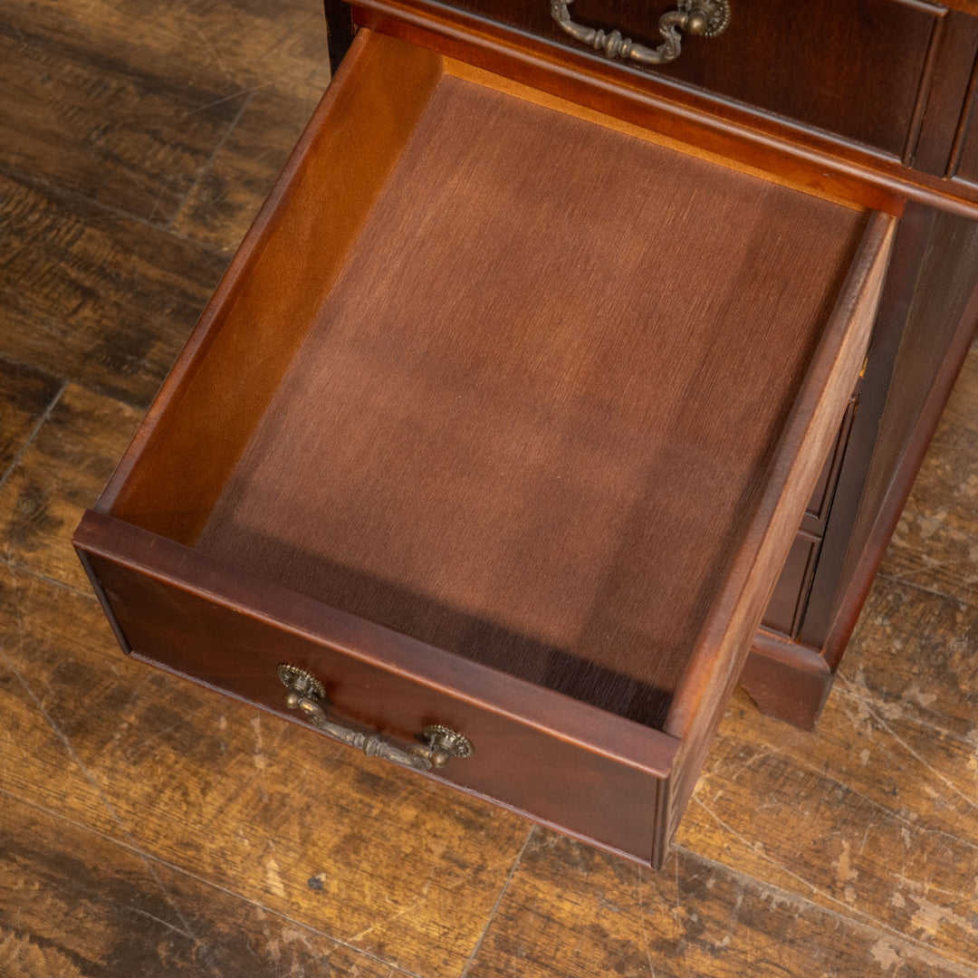 伝統的な美しく重厚感のあるデザイン レザートップ ペデスタルデスク /25F