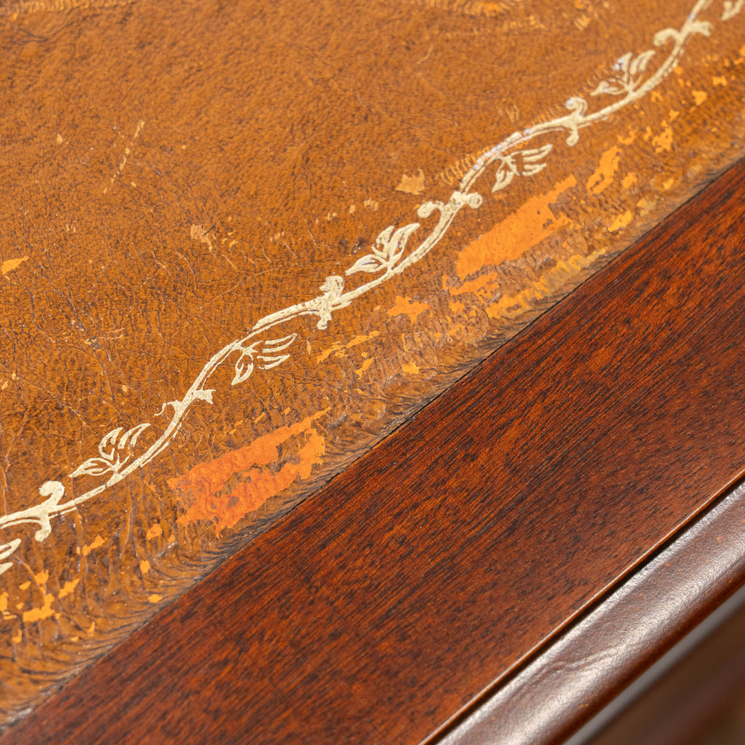 伝統的な美しく重厚感のあるデザイン レザートップ ペデスタルデスク /25F