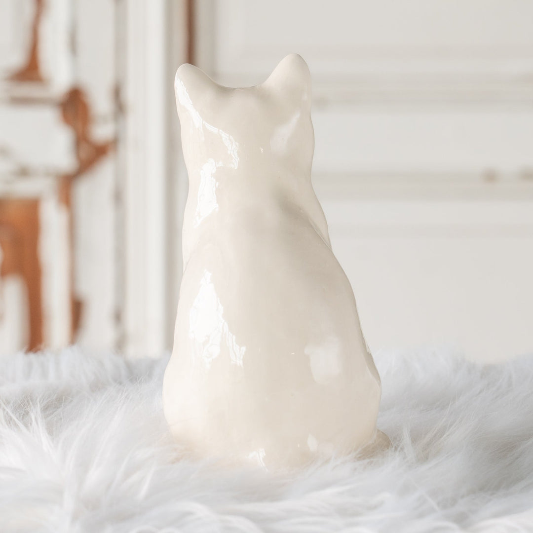 【Winstanley Cat ウィンスタンレイ キャット】モフモフした首回りが上品 オッドアイ スノーウィー 白猫 /25J