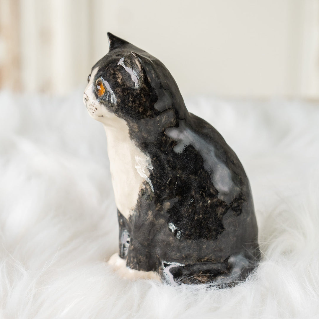 【Winstanley Cat ウィンスタンレイ キャット】ぽってりしたフォルムが魅力的 タキシード 白黒猫 /25J