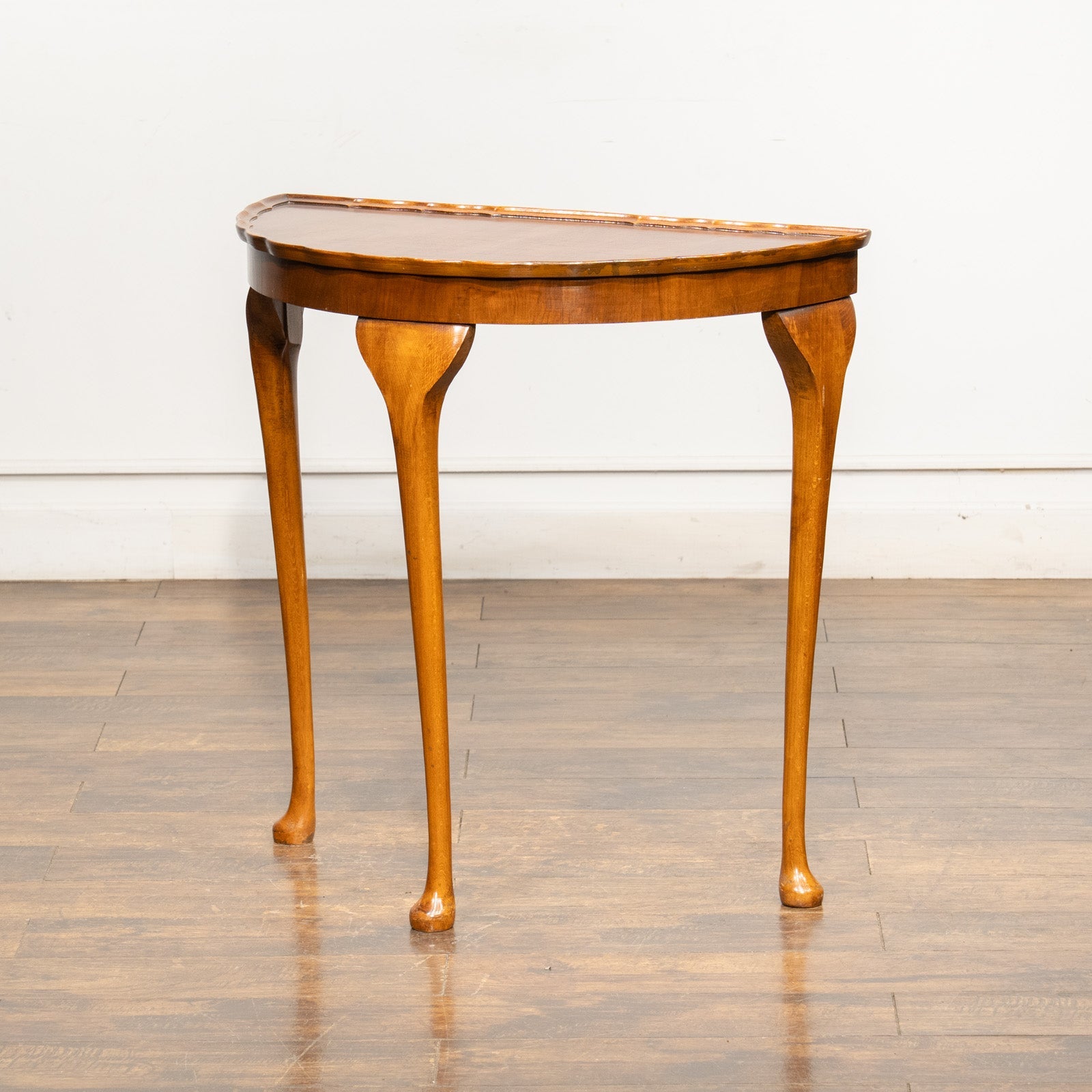 イギリス ヴィンテージ ハーフムーン コンソールテーブル サイドテーブル 英国デザインのアンティーク家具、ハーフムーンのコンソールテーブル(m