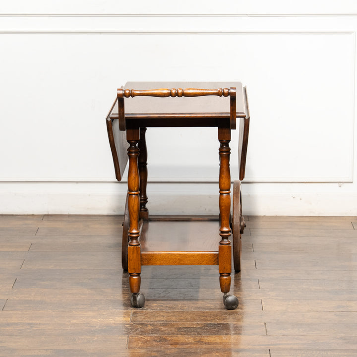 優雅な曲線フォルムと車輪デザインが印象的 ドロップリーフ ティートローリー /25I