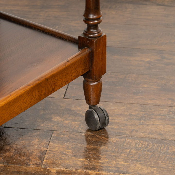 優雅な曲線フォルムと車輪デザインが印象的 ドロップリーフ ティートローリー /25I