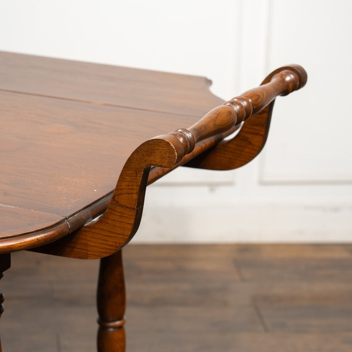 優雅な曲線フォルムと車輪デザインが印象的 ドロップリーフ ティートローリー /25I