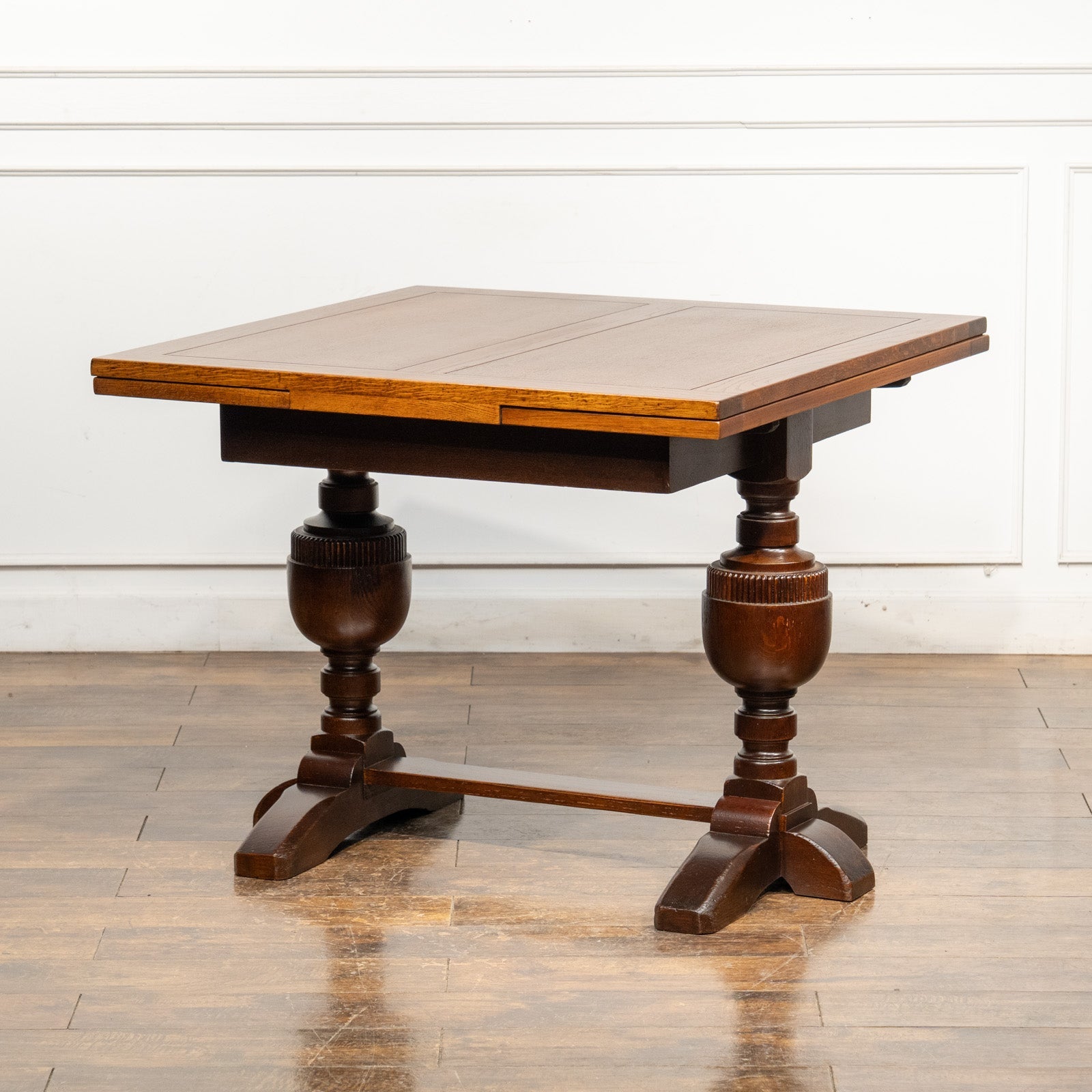 89161★ドローリーフテーブル 伸長式 バルボスレッグ ダイニングテーブル 気品を感じるバルボスレッグが特徴的 ドローリーフ 伸長式ダイニング