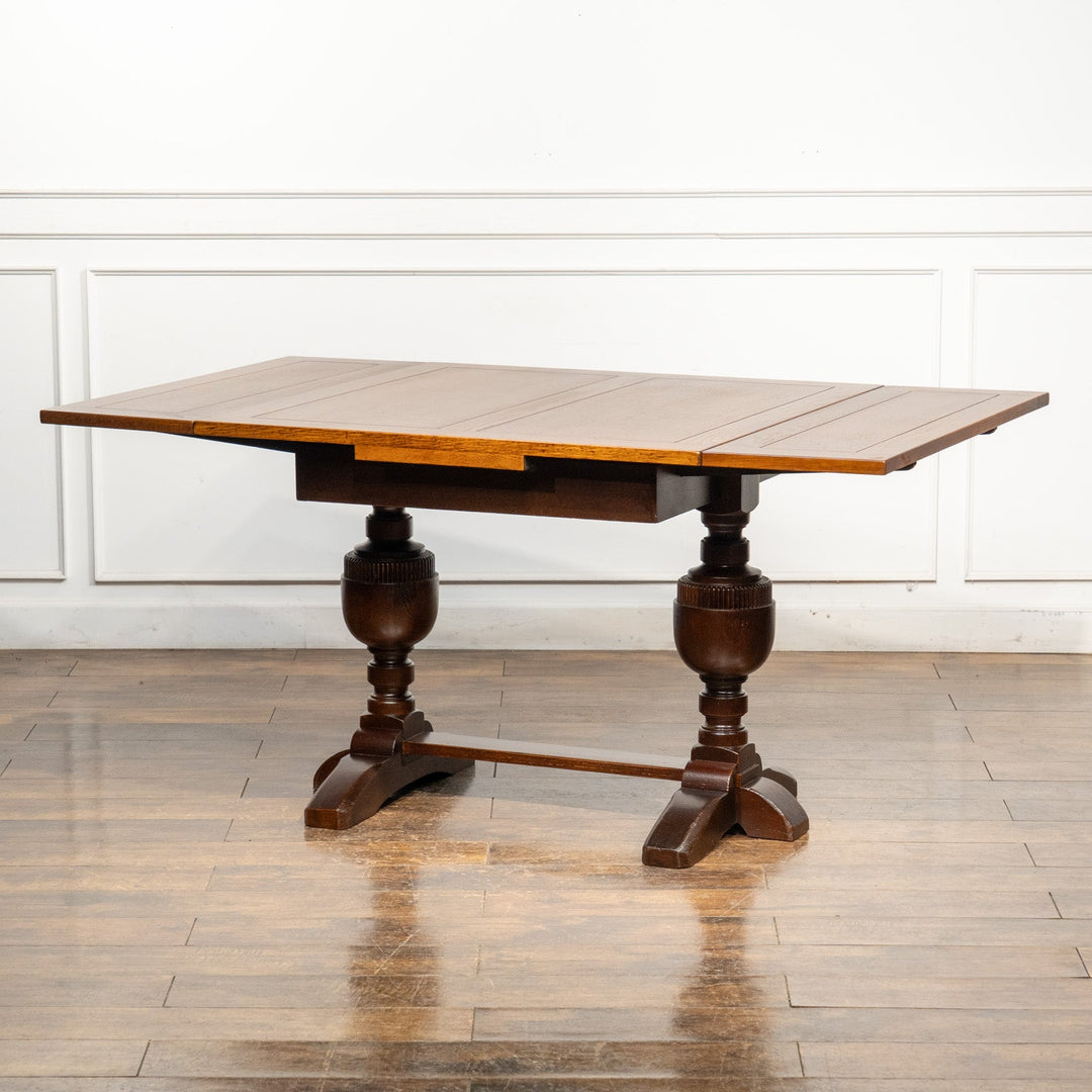 気品を感じるバルボスレッグが特徴的 ドローリーフ 伸長式ダイニングテーブル /25I