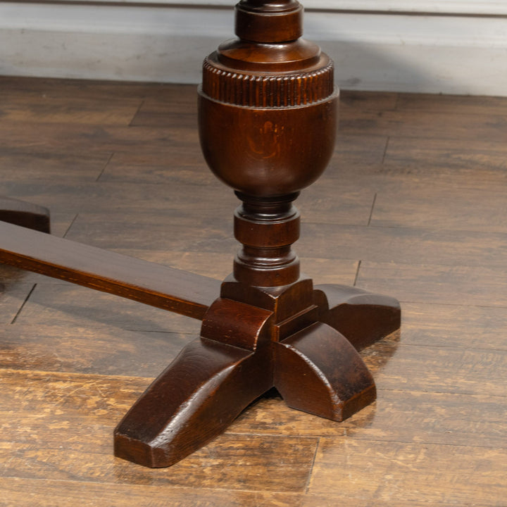 気品を感じるバルボスレッグが特徴的 ドローリーフ 伸長式ダイニングテーブル /25I