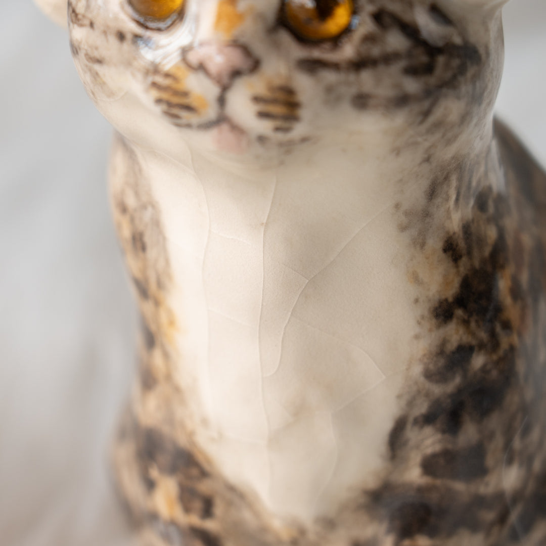 【Winstanley Cat ウィンスタンレイ キャット】サンタ帽を被った姿がチャーミング シルバータビー サバトラ猫 /25L