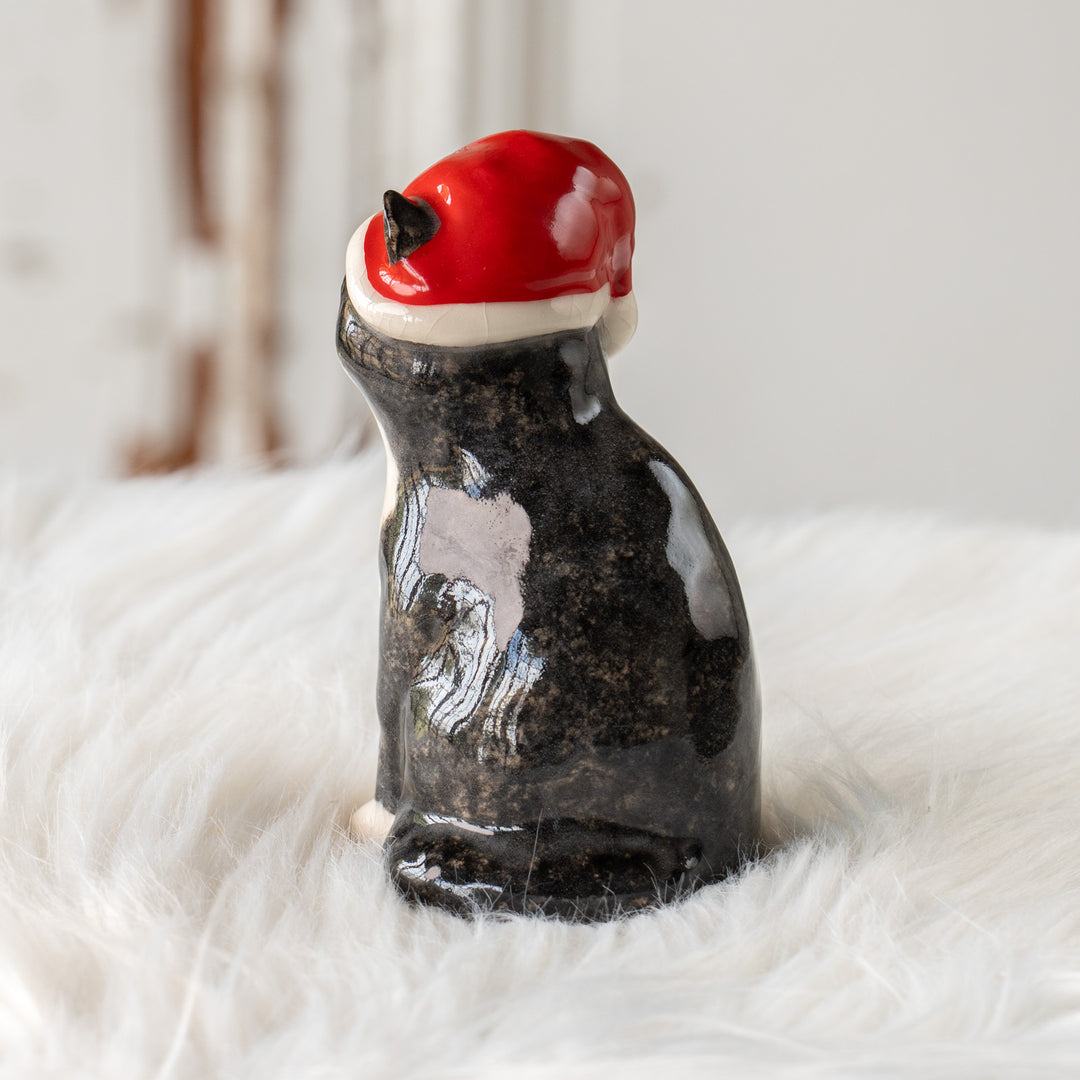 【Winstanley Cat ウィンスタンレイ キャット】サンタ帽を被った姿がチャーミング タキシード 白黒猫 /25L