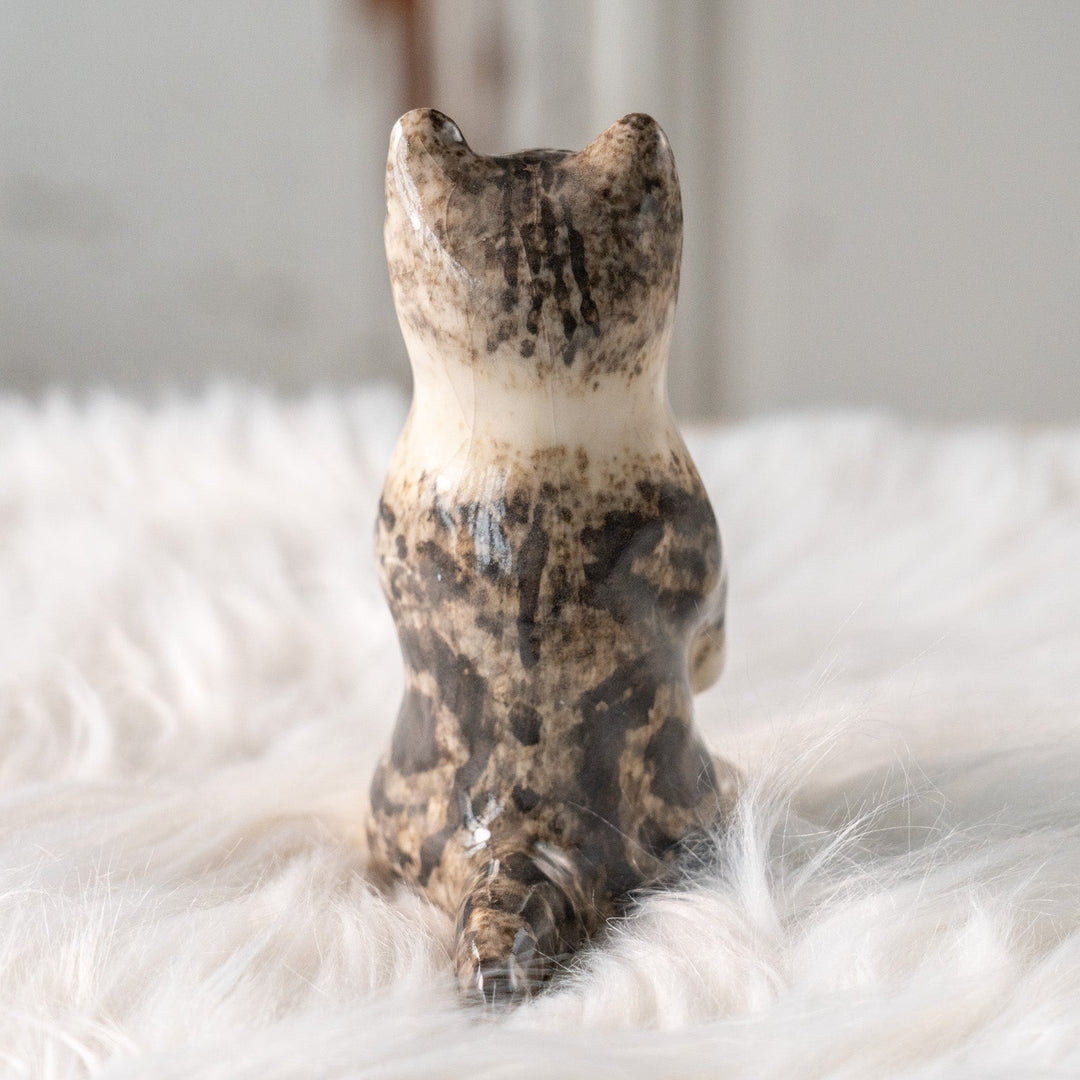 【Winstanley Cat ウィンスタンレイ キャット】器用にすっくと立ったフォルムが愛おしい シルバータビー サバトラ猫 /25L