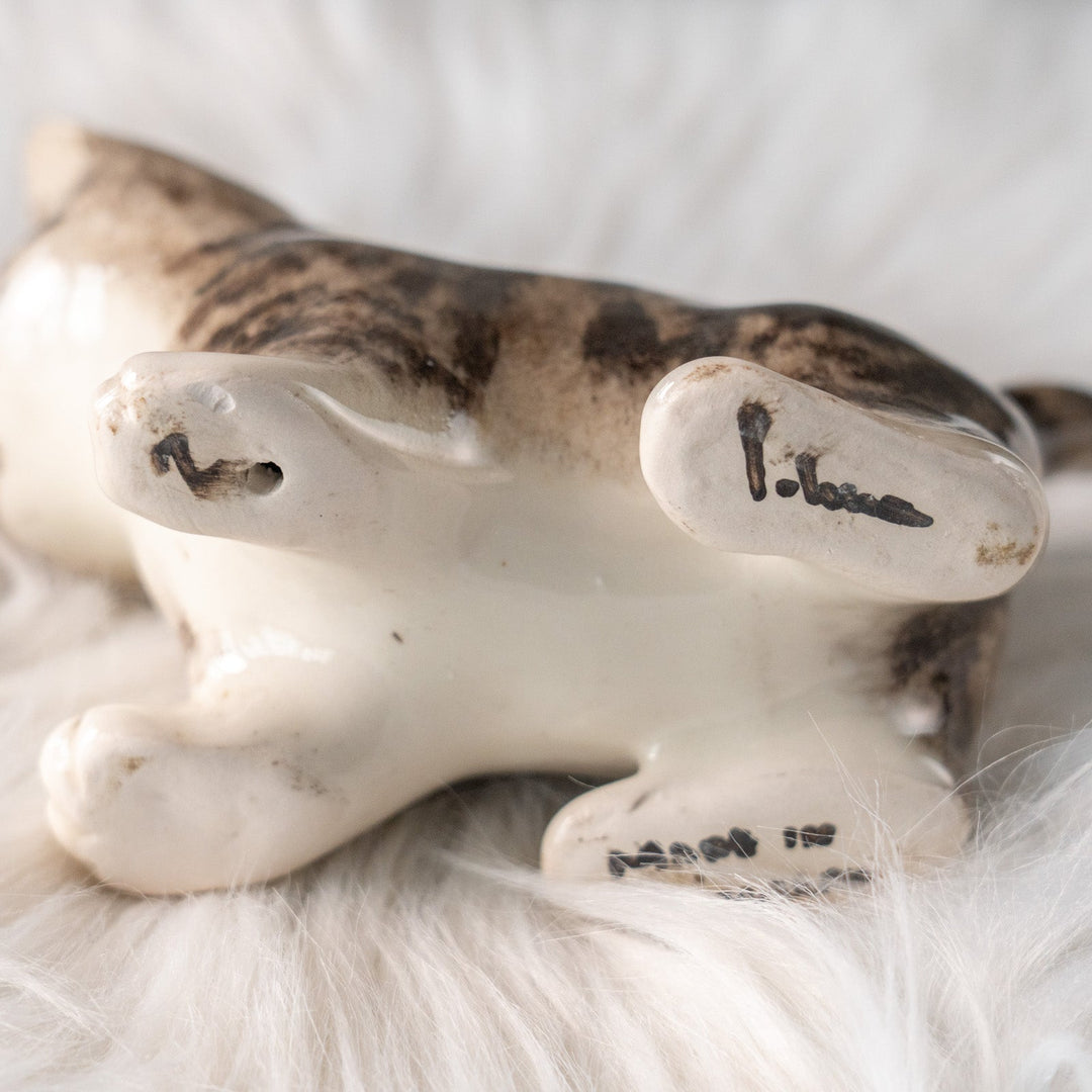 【Winstanley Cat ウィンスタンレイ キャット】ピンと伸びた尻尾が目を惹く シルバータビー サバトラ猫 /25L