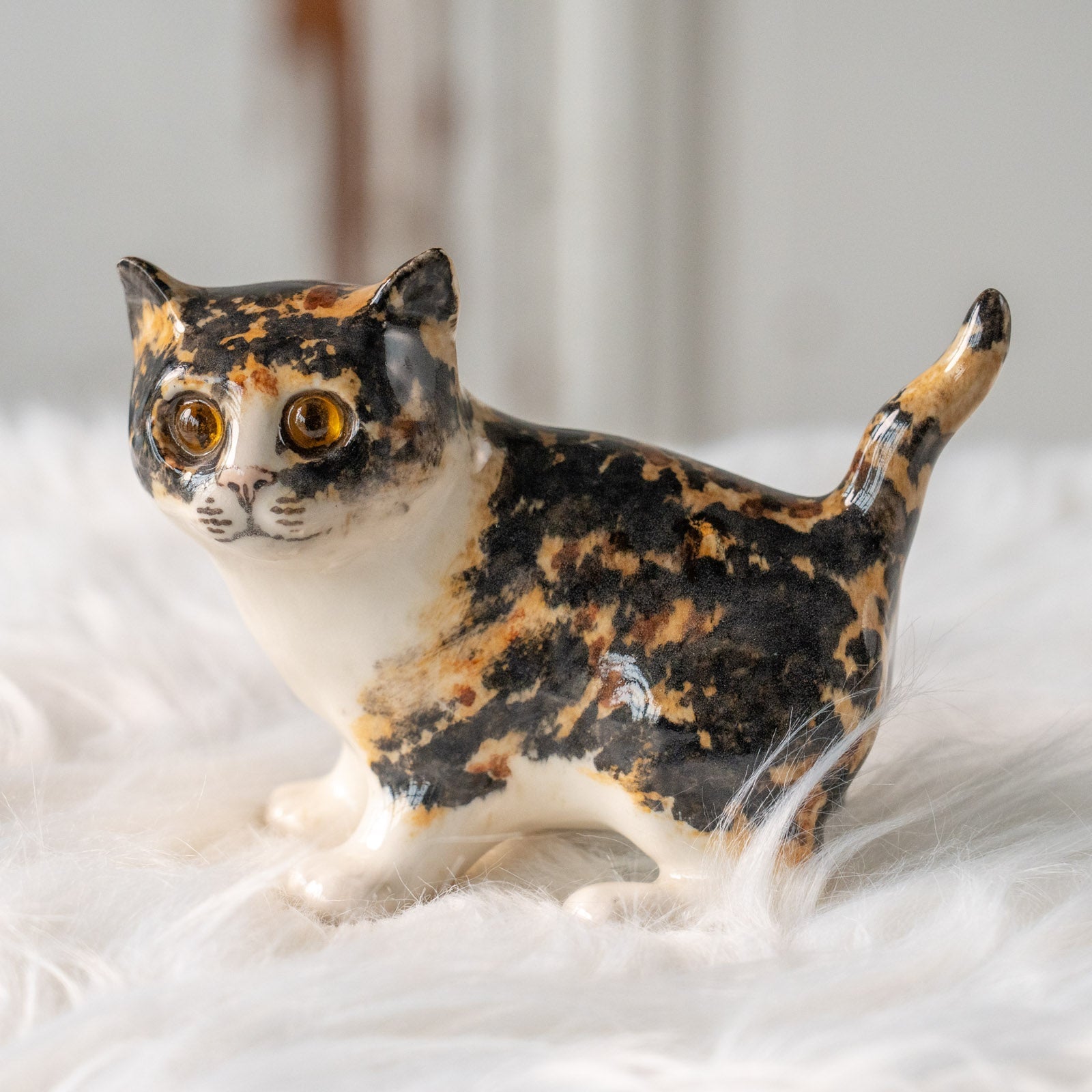 Winstanley Cat ウィンスタンレイ キャット】ちょこんとした尻尾が