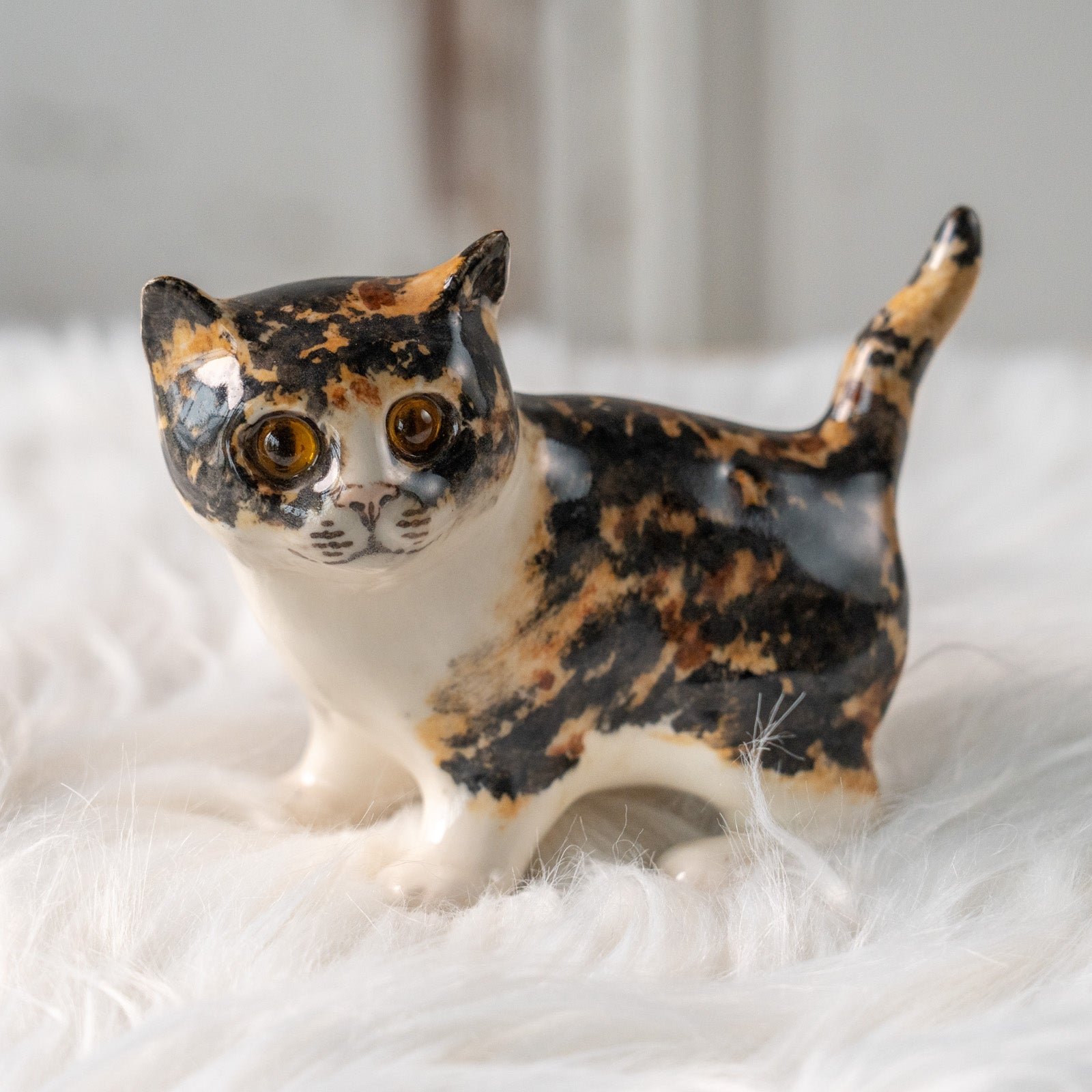ウィンスタンレイキャット　三毛猫(キャリコタビー)　サイズ5 置物 Winstanley Cat ウィンスタンレイ キャット】ちょこんとした尻尾が