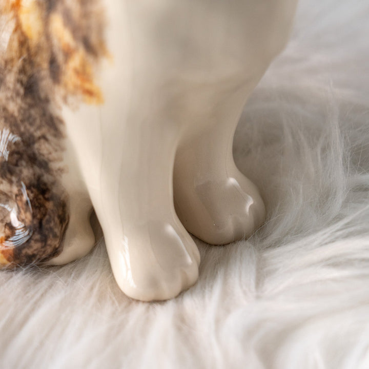 【Winstanley Cat ウィンスタンレイ キャット】こちらを警戒してる表情がリアル キャリコタビー 三毛トラ猫 /25L