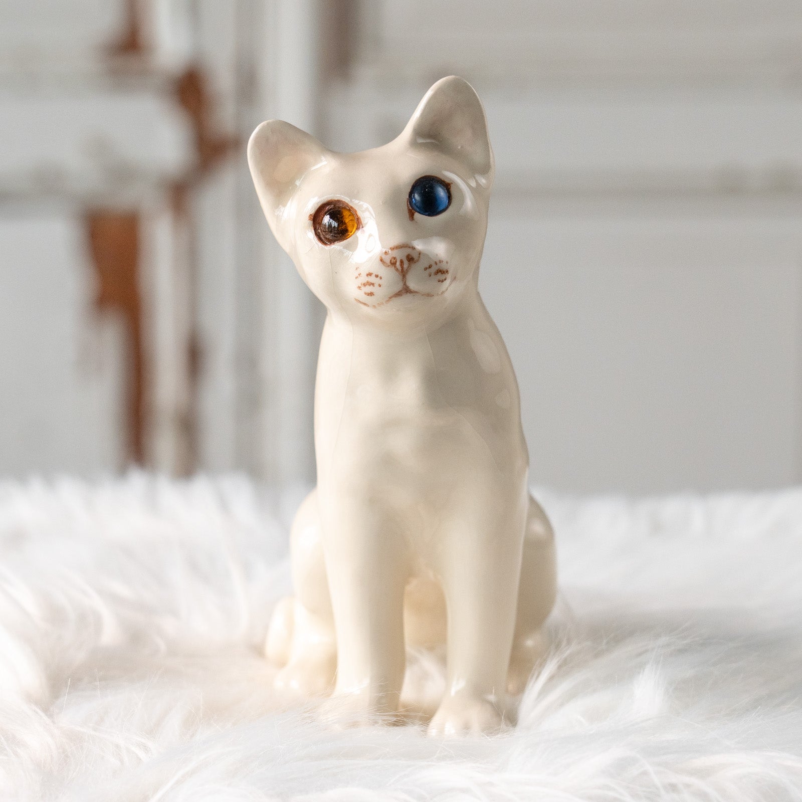 新品 ウィンスタンレイキャット オッドアイ 白猫 サイズ3 アンティーク 希少 新品 ウィンスタンレイキャット オッドアイ 白猫 サイズ3 アンティーク