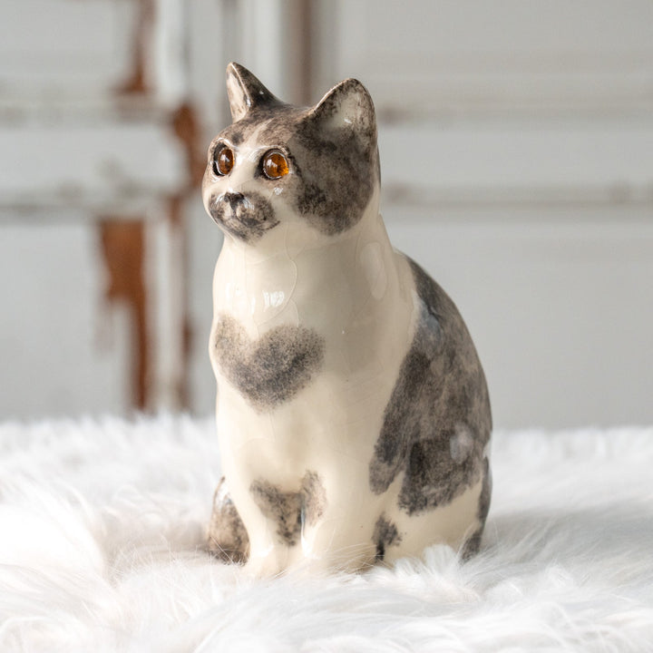 【Winstanley Cat ウィンスタンレイ キャット】胸元のハートマークがチャームポイント バイカラー ブチ猫 /25L